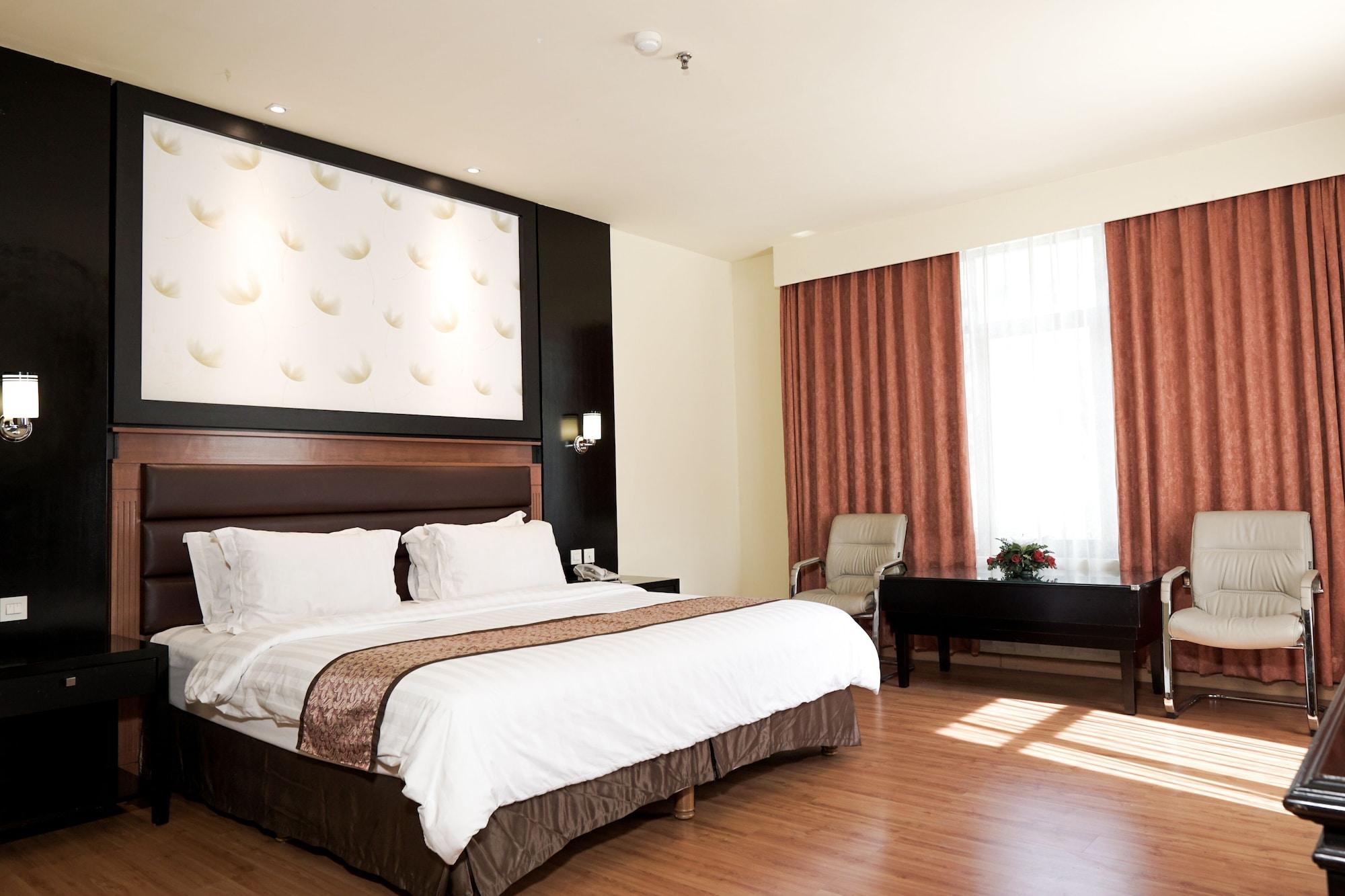 Sari Ater Kamboti Hotel Bandung Exterior foto
