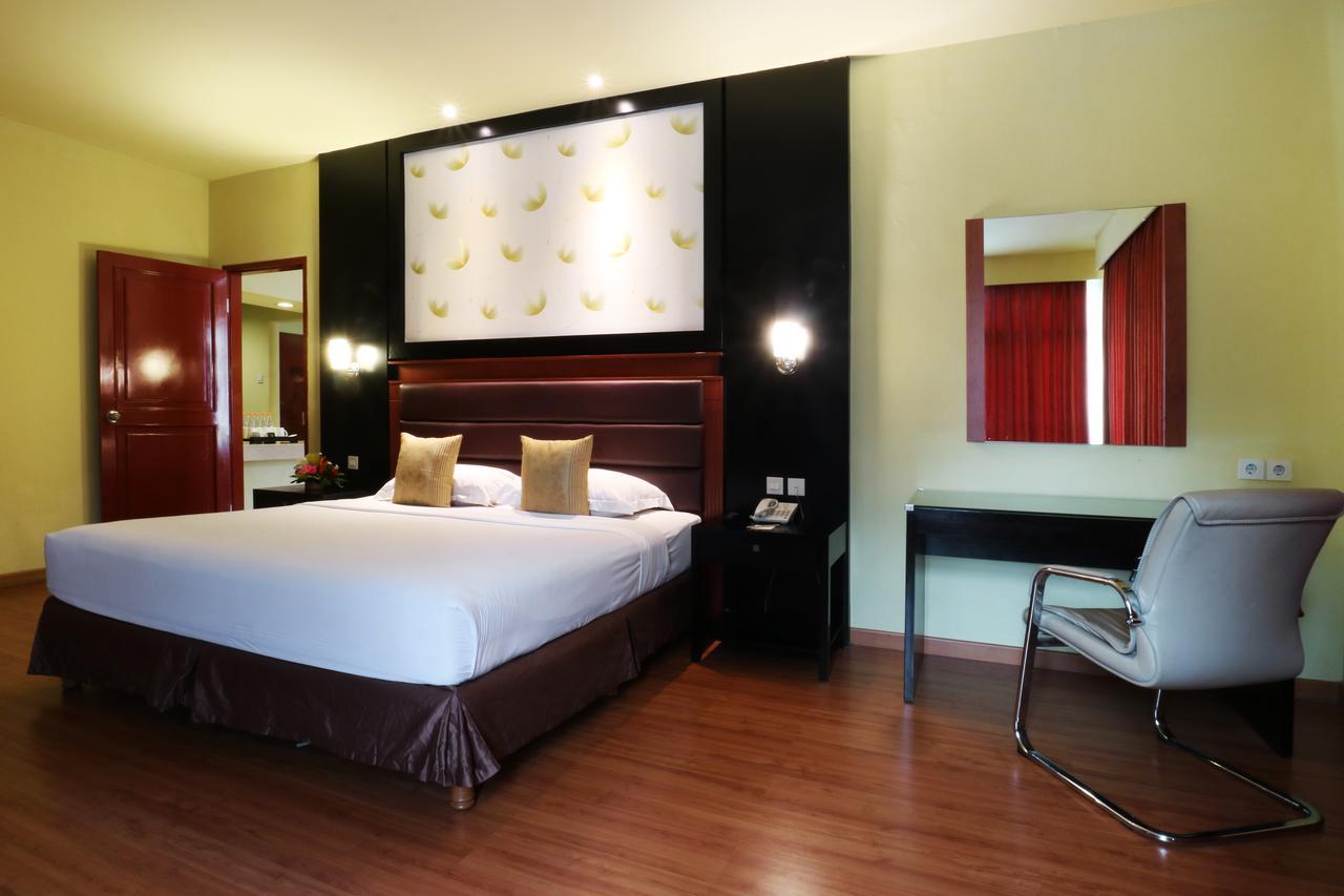 Sari Ater Kamboti Hotel Bandung Exterior foto