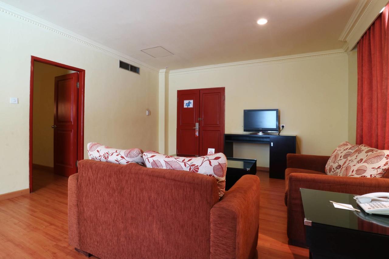 Sari Ater Kamboti Hotel Bandung Exterior foto