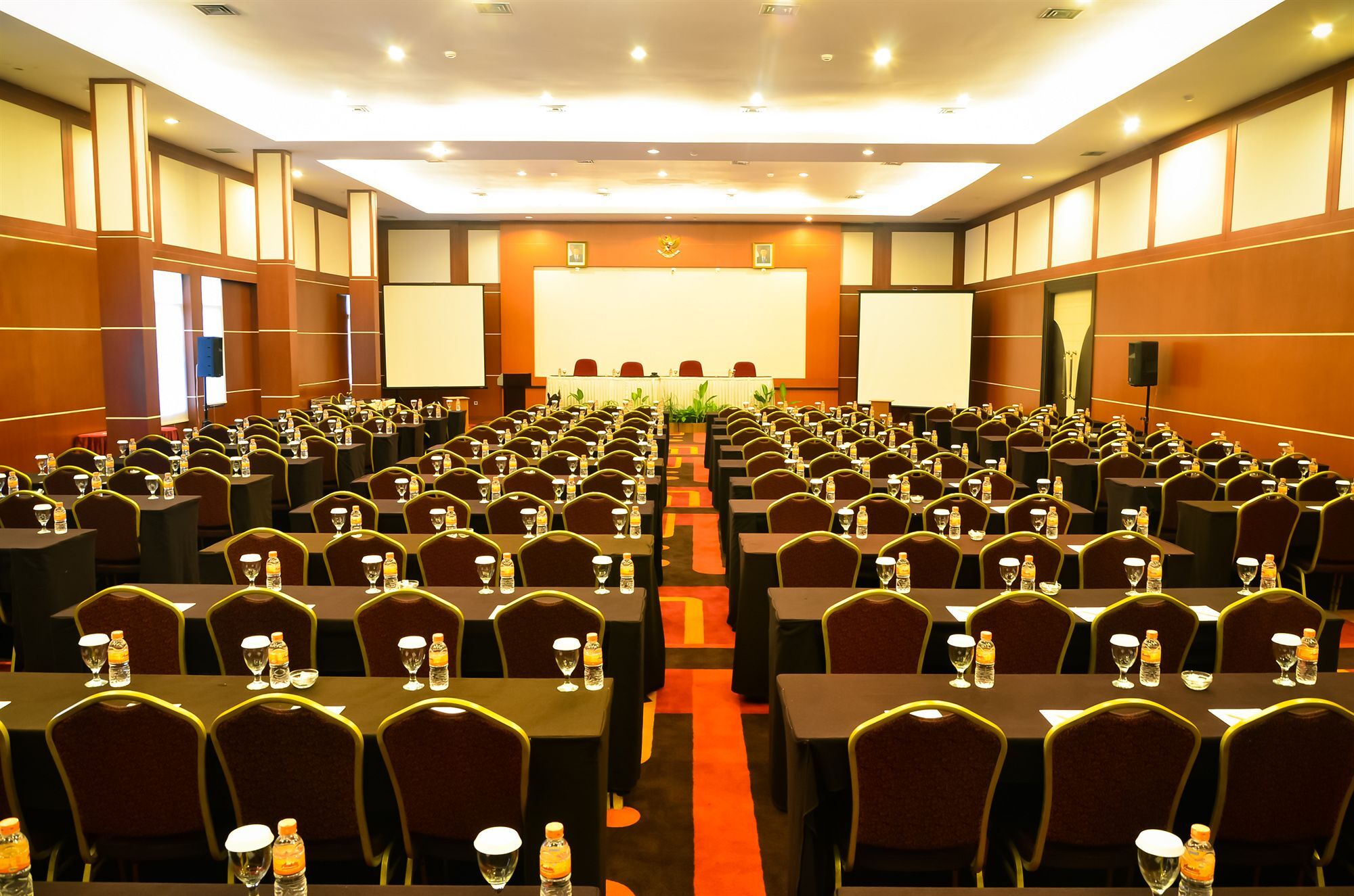 Sari Ater Kamboti Hotel Bandung Exterior foto