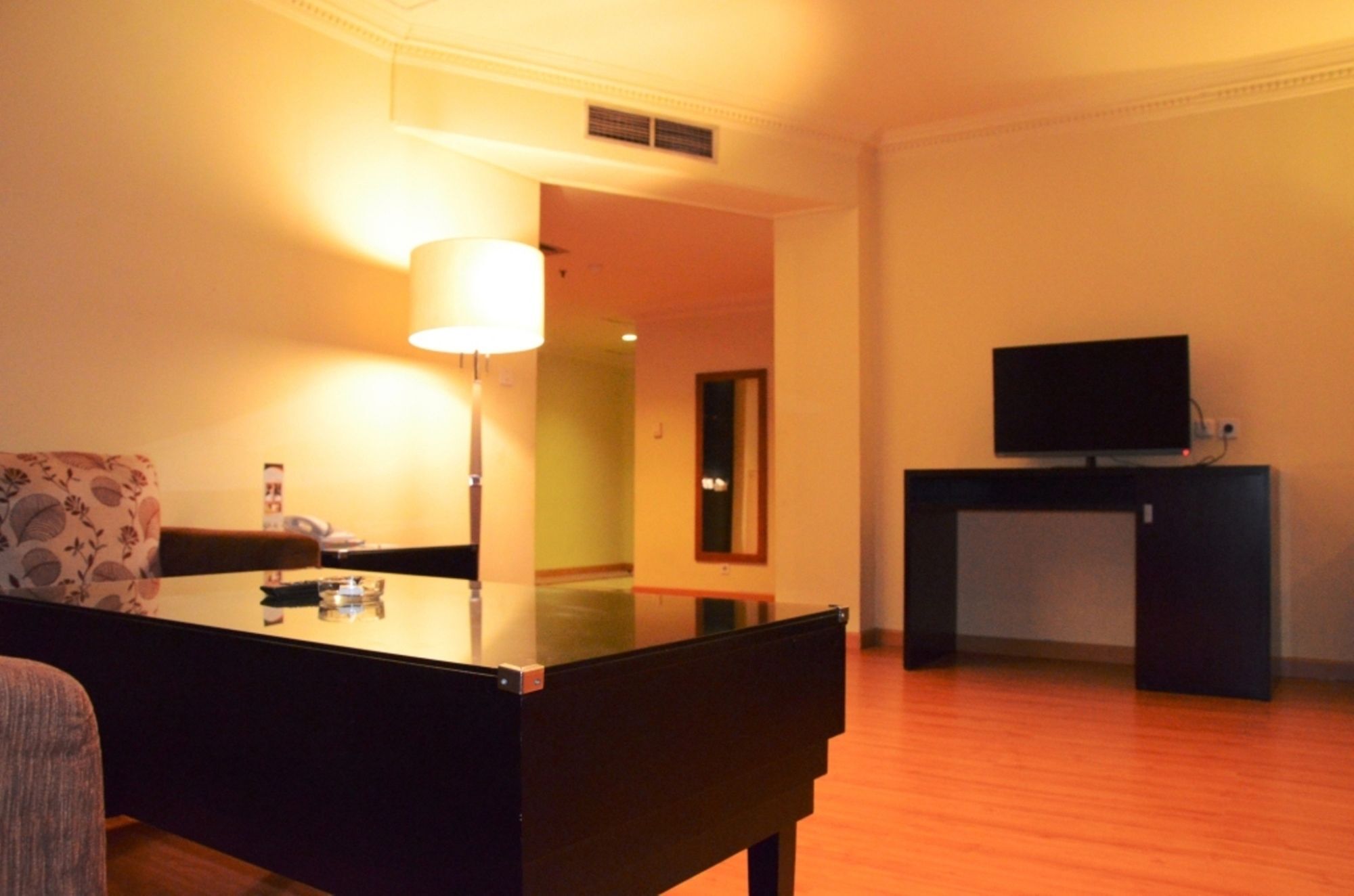 Sari Ater Kamboti Hotel Bandung Exterior foto